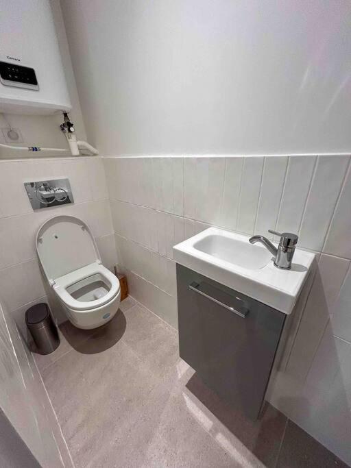 Apartament La Vie Est Belle A Montreuil Wi-Fi & Metro 9 Parking Gratuit Zewnętrze zdjęcie
